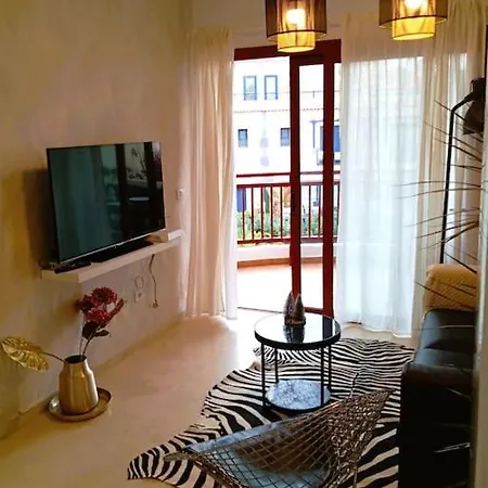 Piso Moderno Con Wifi Y Piscina *