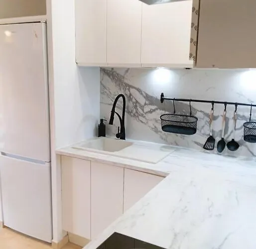 Piso Moderno Con Wifi Y Piscina *